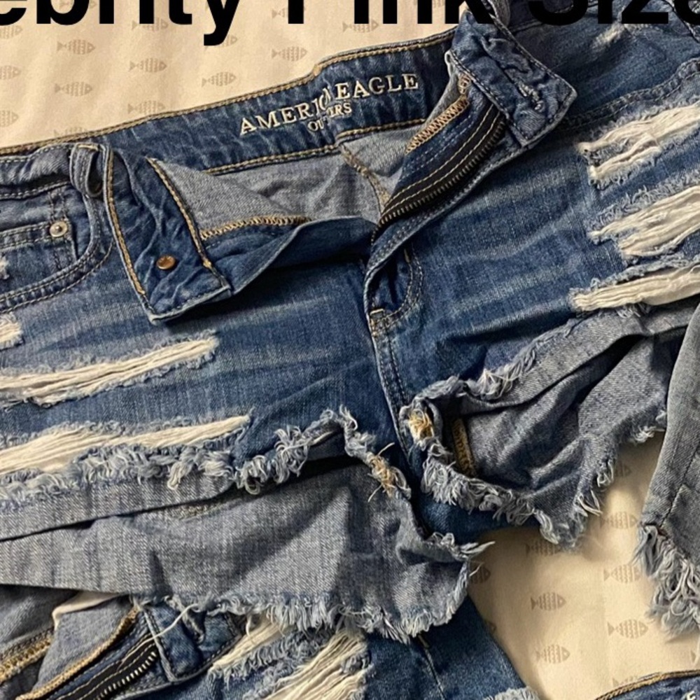 American Eagle women’s jean shorts
